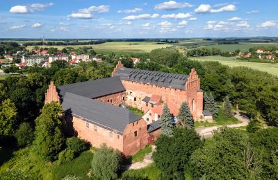 Château médiéval à vendre Barciany, Wiosenna, Varmie-Mazurie, Vue extérieure