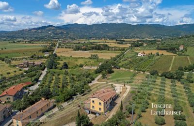 Maison de campagne à vendre Cortona, Toscane, RIF 3085 Haus und Umgebung