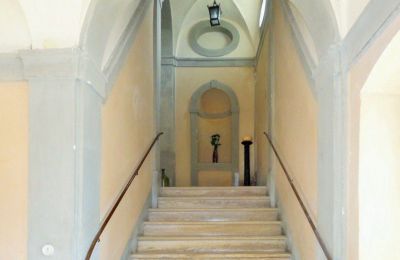 Château à vendre 06055 Marsciano, Ombrie, Escalier