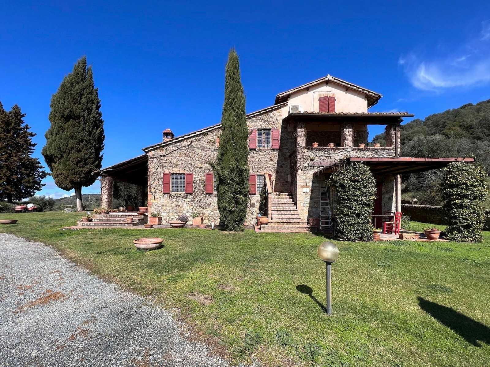 Photos Belle villa en Toscane avec piscine et vue panoramique