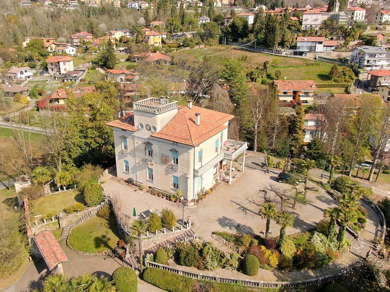 Photos Villa historique de luxe à Verbania avec vue sur le lac