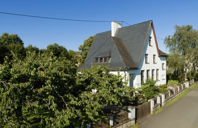 Villa historique à vendre 55758 Sulzbach, Kirchstraße 12, Rhénanie-Palatinat, Kirschbäume und Hofeinfahrt