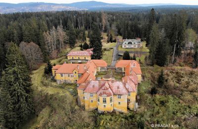 Manoir à vendre Karlovy Vary, Karlovarský kraj, Terrain