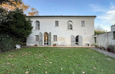 Propriétés, Villa toscane élégante à Cascina