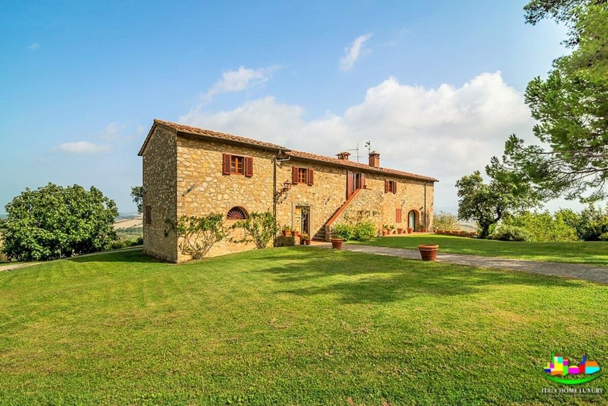 Photos Maison de campagne près de Livourne avec des racines du 17ème siècle