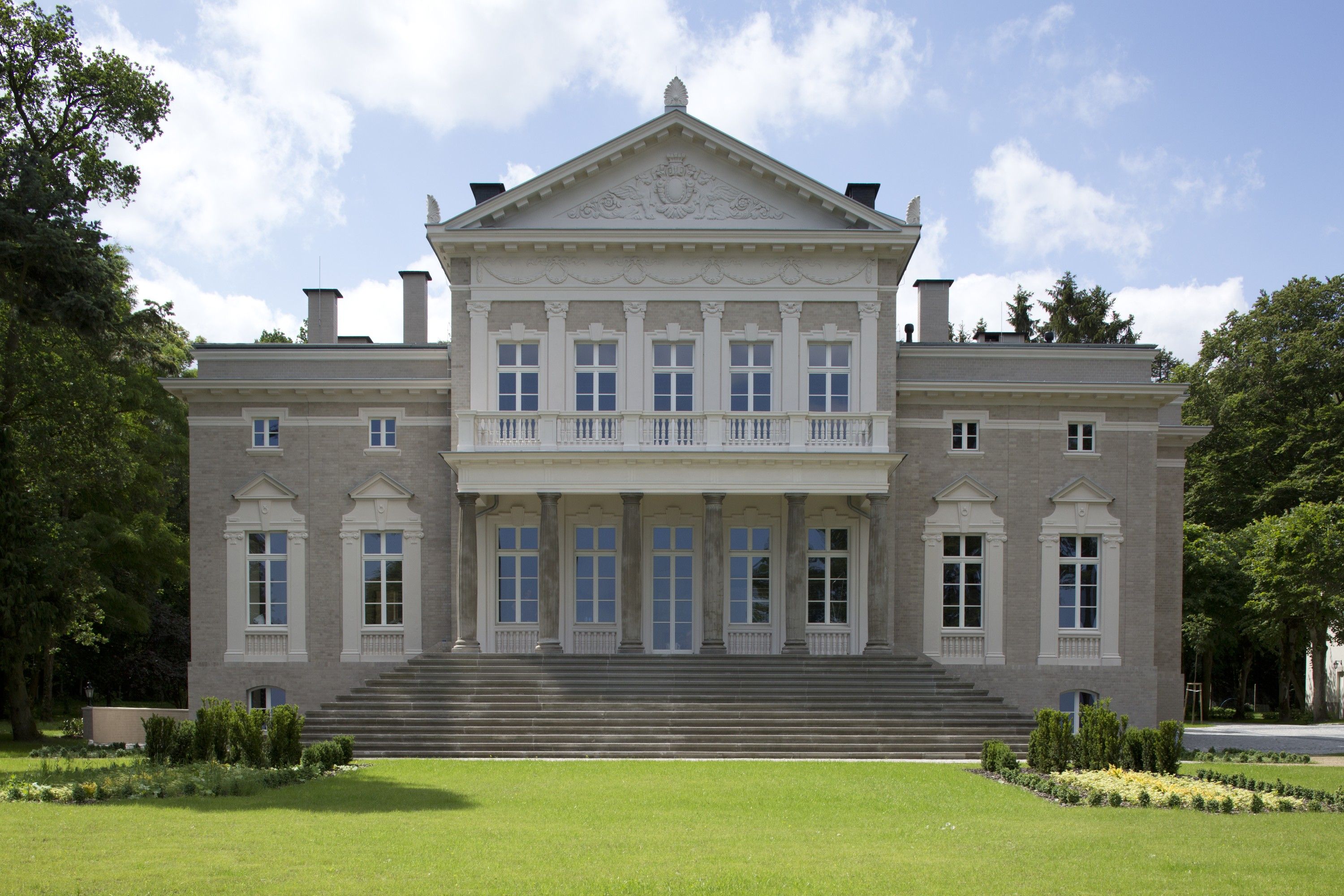 Photos Palais de luxe dans un endroit fantastique près de Berlin