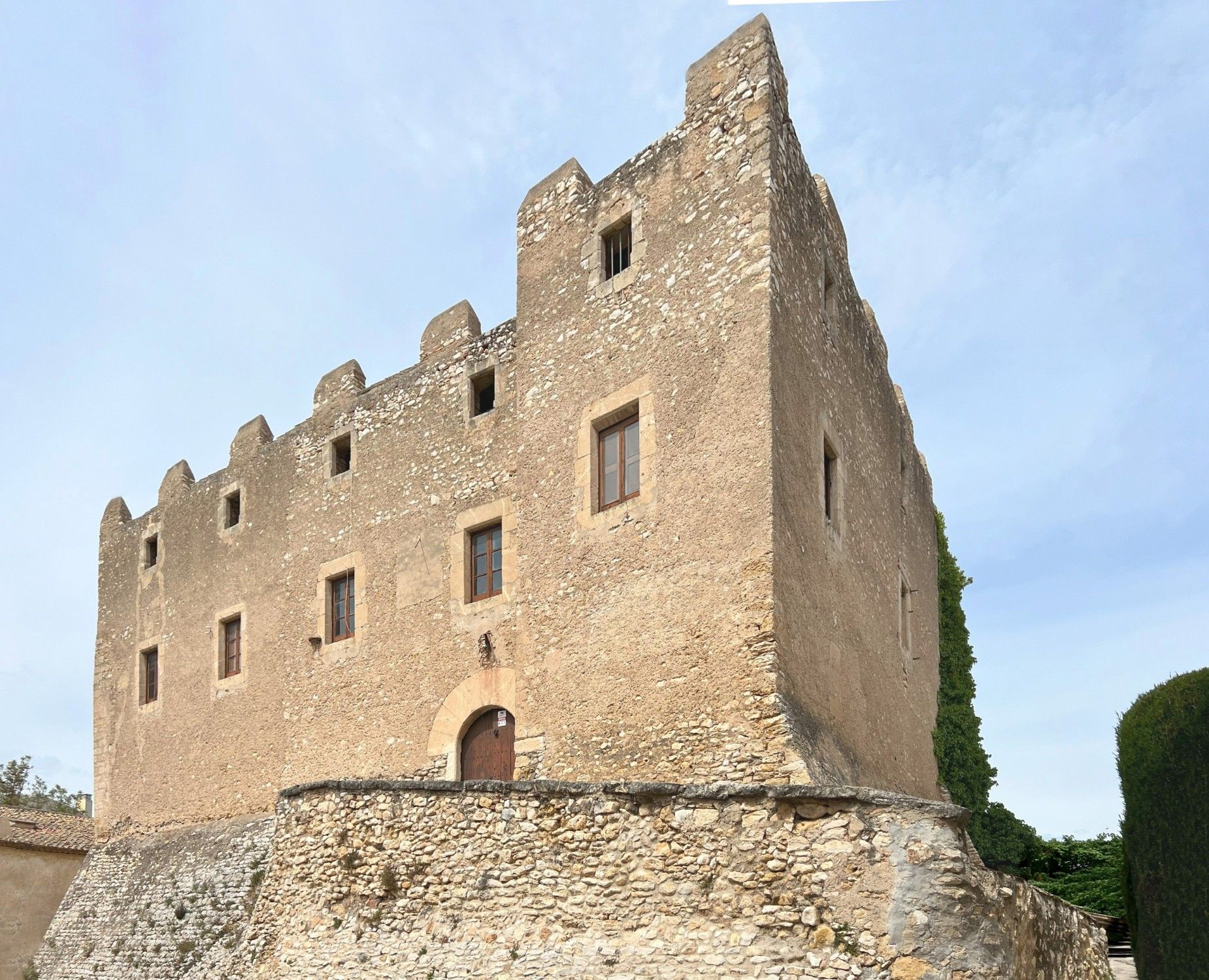 Photos Château médiéval avec vue sur la mer au sud de Barcelone