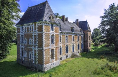 Propriétés, Château avec parc à rénover en Normandie