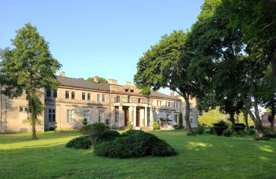 Propriétés, Manoir à rénover dans un cadre naturel attrayant