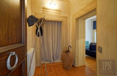 Appartement du château à vendre Arezzo, Via Giuseppe Mazzini, Toscane, Image 3/25