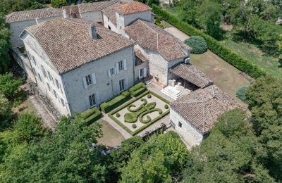 Propriétés, Château du 13ème siècle avec chapelle et tour sur 2 hectares, Roquecor-Tarn-et-Garonne