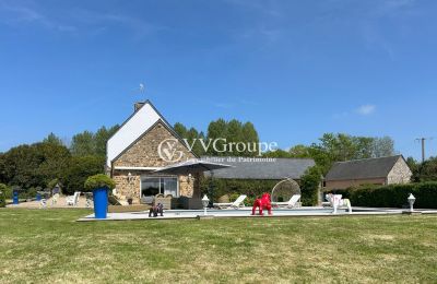 Propriétés, Maison de maître du 19ème siècle rénovée, une piscine chauffée sur 4176 m2