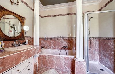 Château à vendre Centre-Val de Loire, Salle de bain