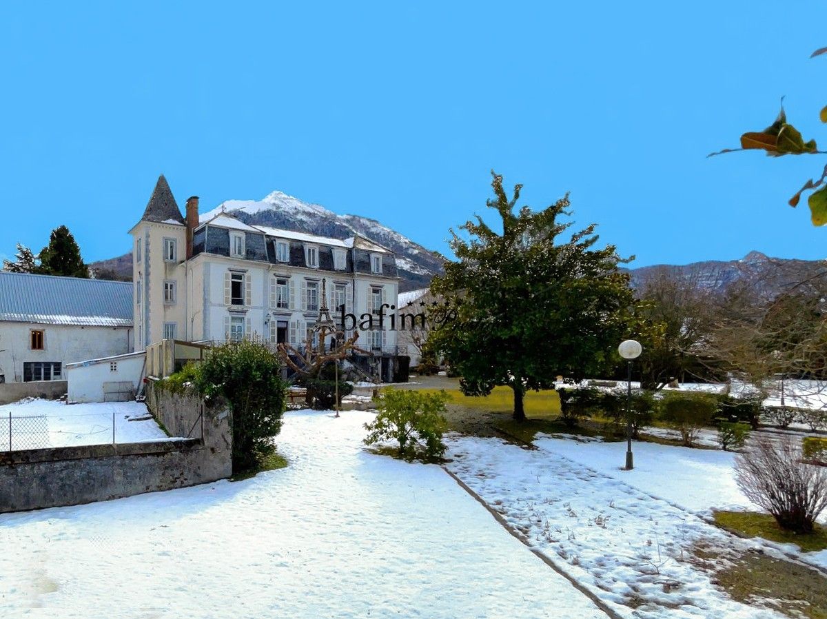 Photos Ancien hôtel dans les Pyrénées