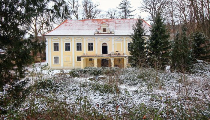 Château Plzeňský kraj, okres Klatovy, Klatovy 1