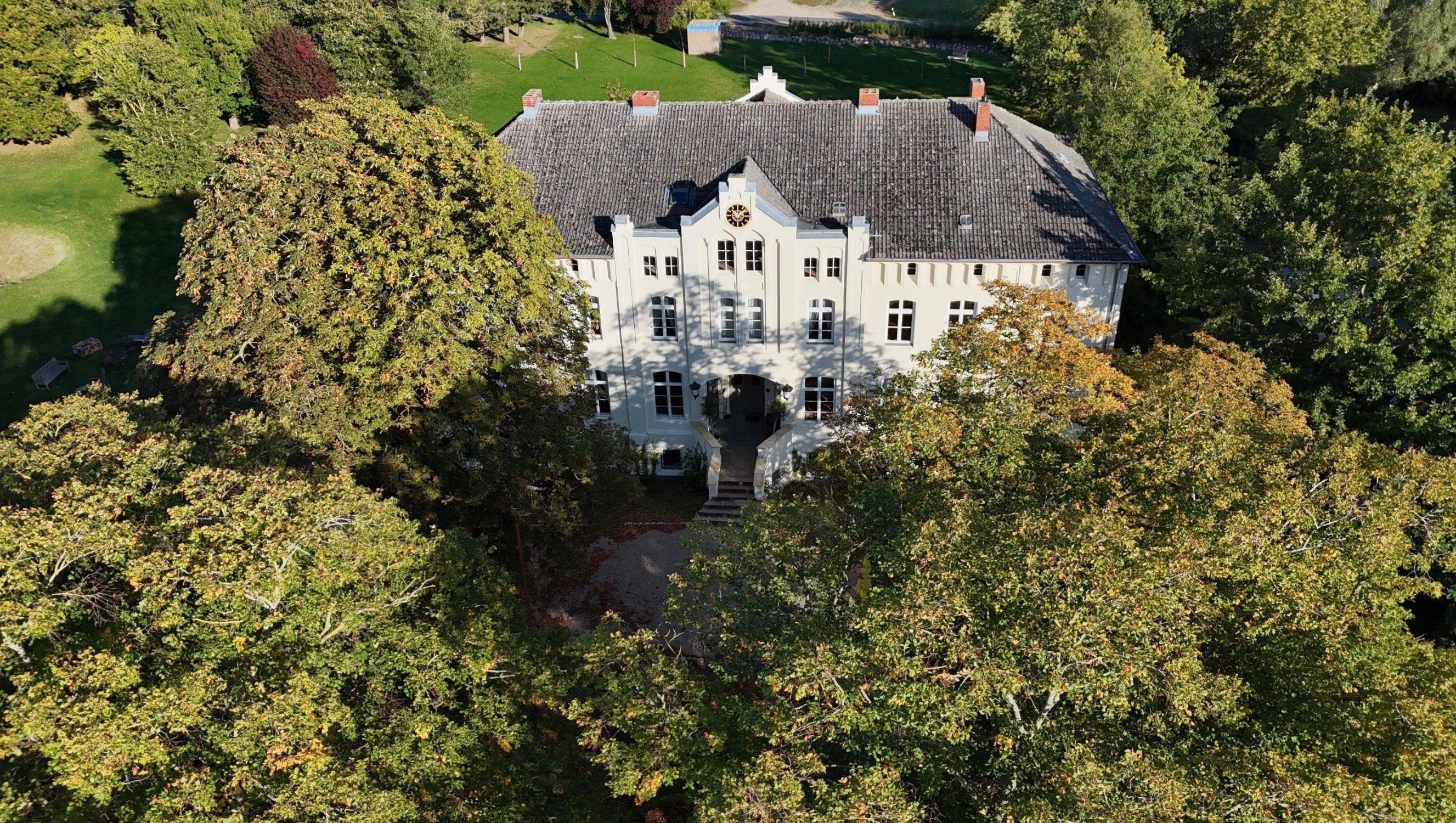 Photos Petit château rénové dans le Mecklembourg-Poméranie occidentale