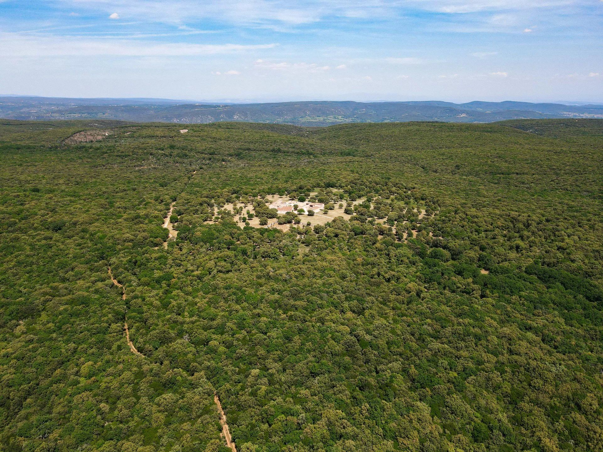 Photos Retraite exclusive en Provence sur 352 hectares