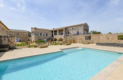 Propriété historique à vendre Occitanie, Piscine