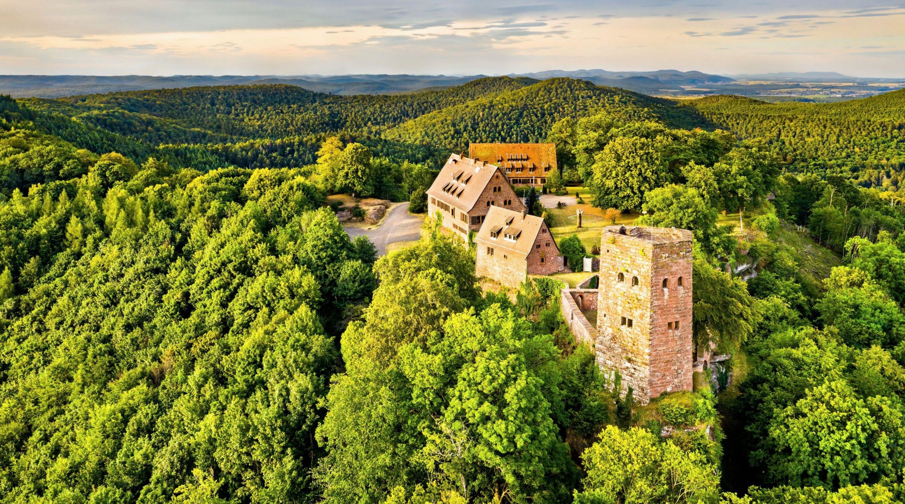 Photos Château de Hunebourg, Dossenheim-sur-Zinsel