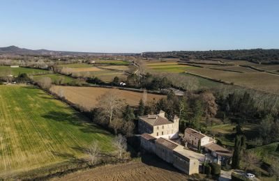 Manoir à vendre Uzès, Occitanie, Situation du bien