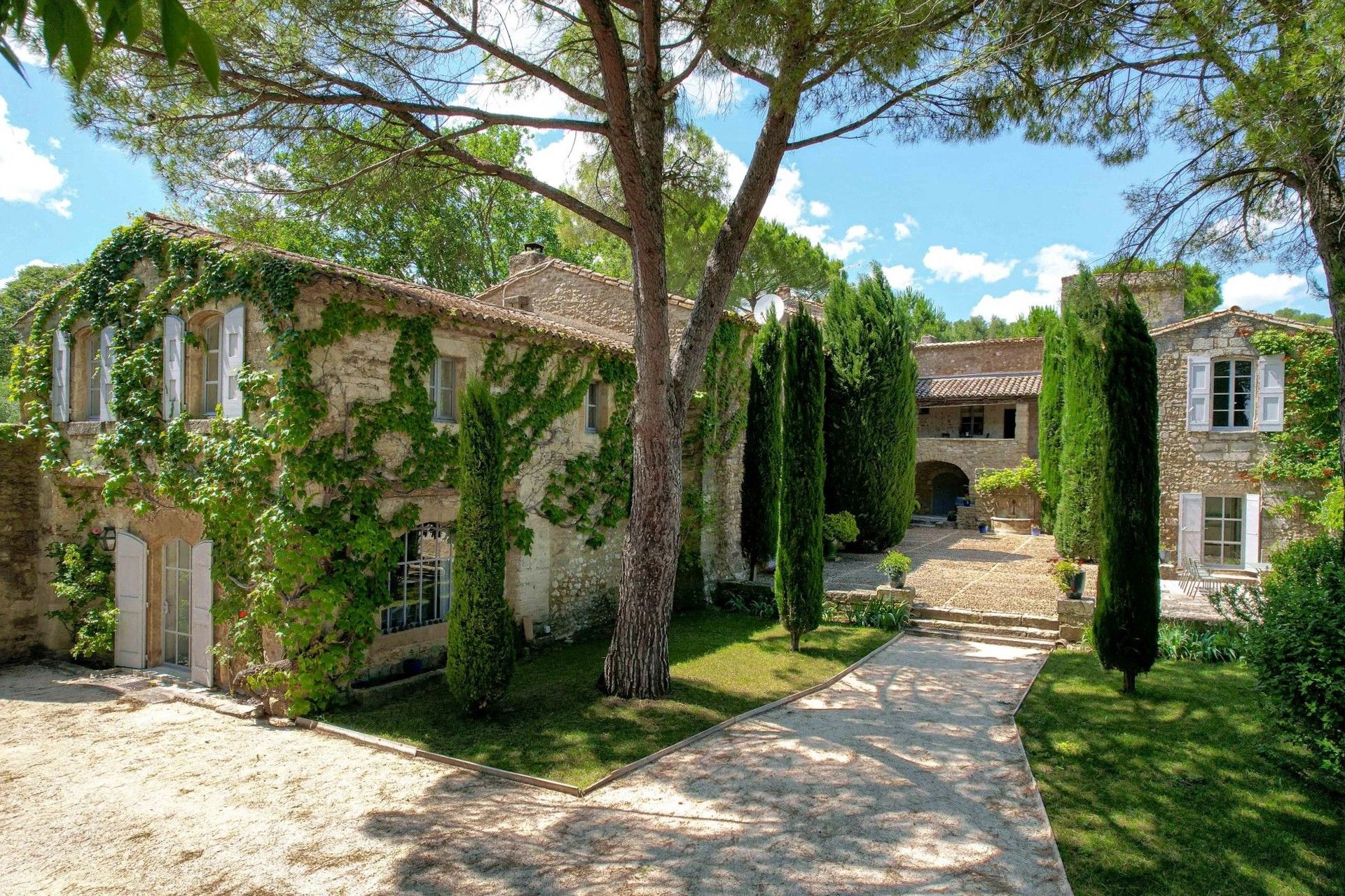 Photos Domaine enchanteur dans un cadre naturel privé