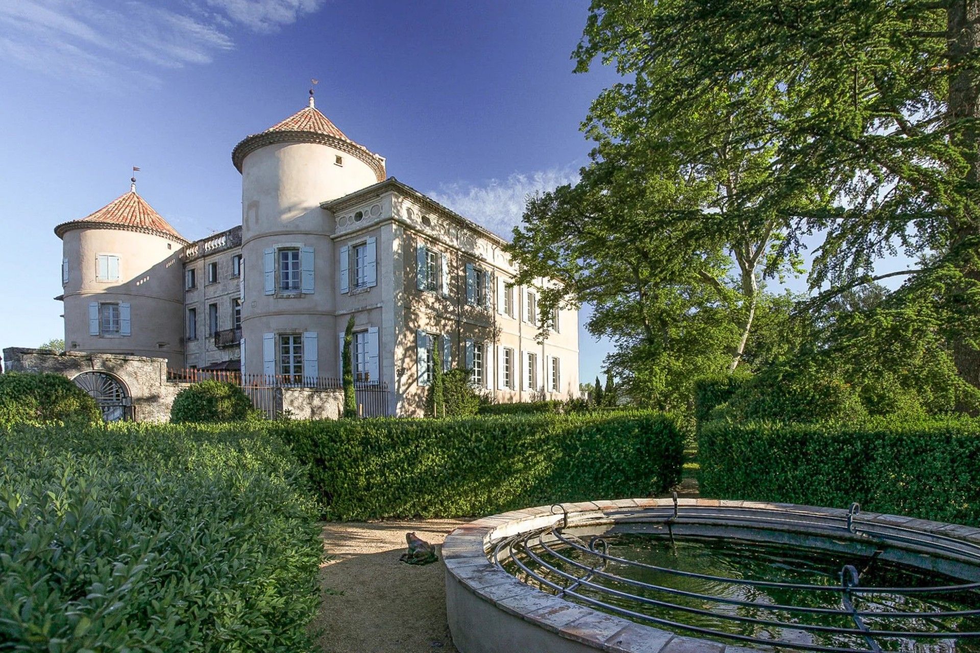 Photos Château avec grand terrain en Occitanie