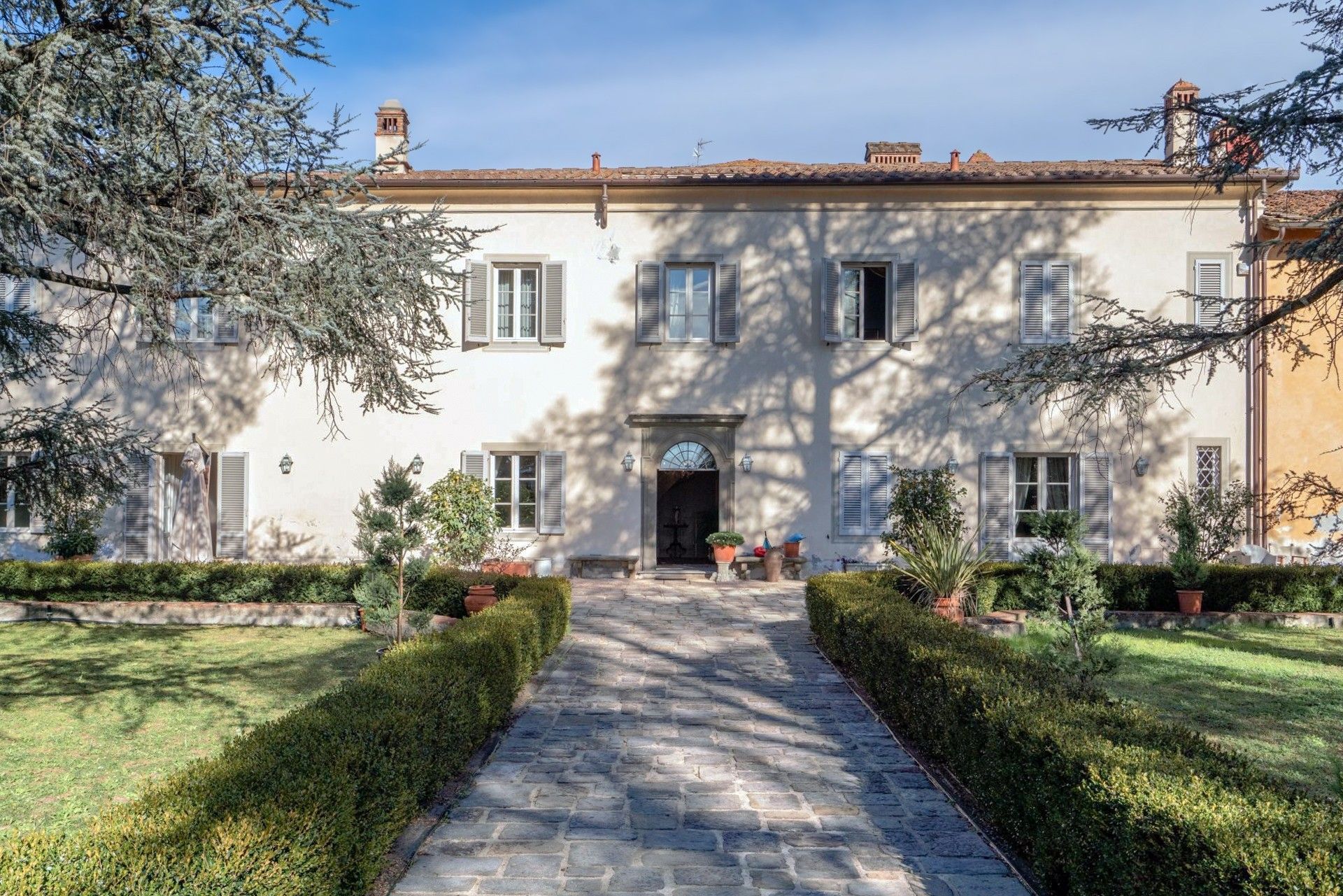 Photos Villa de luxe avec piscine et annexe à Pistoia