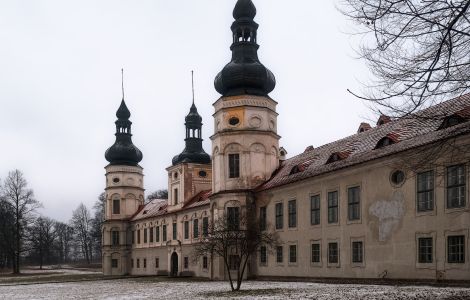 /pp/cc_by/thumb-polska-opolskie-zyrowa-palac.jpg