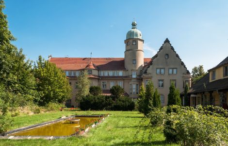 /pp/cc_by_nc_sa/thumb-deutschland-sachsen-helmsdorf-schloss.jpg