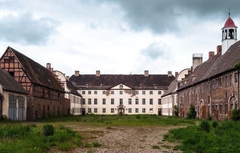 /pp/cc_by_sa/thumb-schloss-walbeck-mansfeld-suedharz-deutschland.jpg